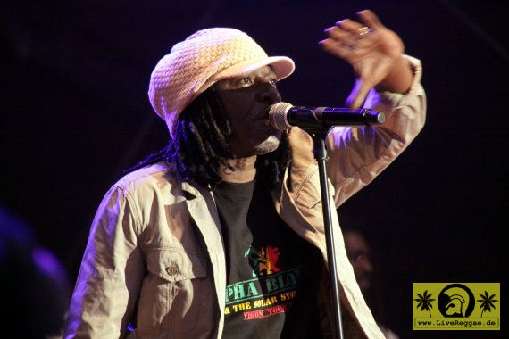 Alpha Blondy + The Solar System (CI) 26. Summer Jam Fuehlinger See  Koeln - Red Stage (18).JPG